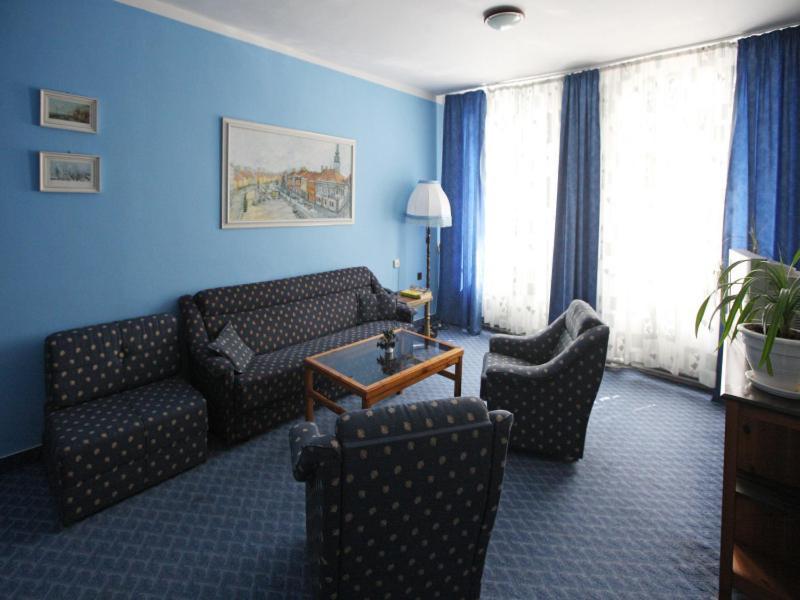Hotel Solaster Garni Trebic Exterior photo